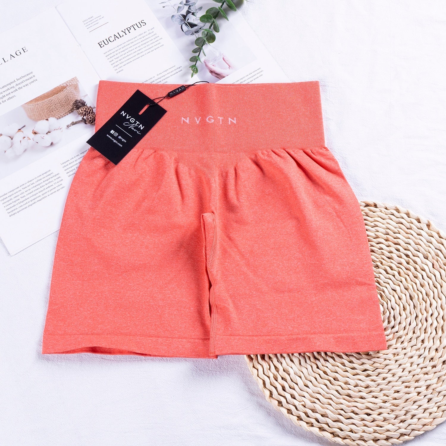 Seamless Pro Women's Shorts for Summer Workouts and Fitness"