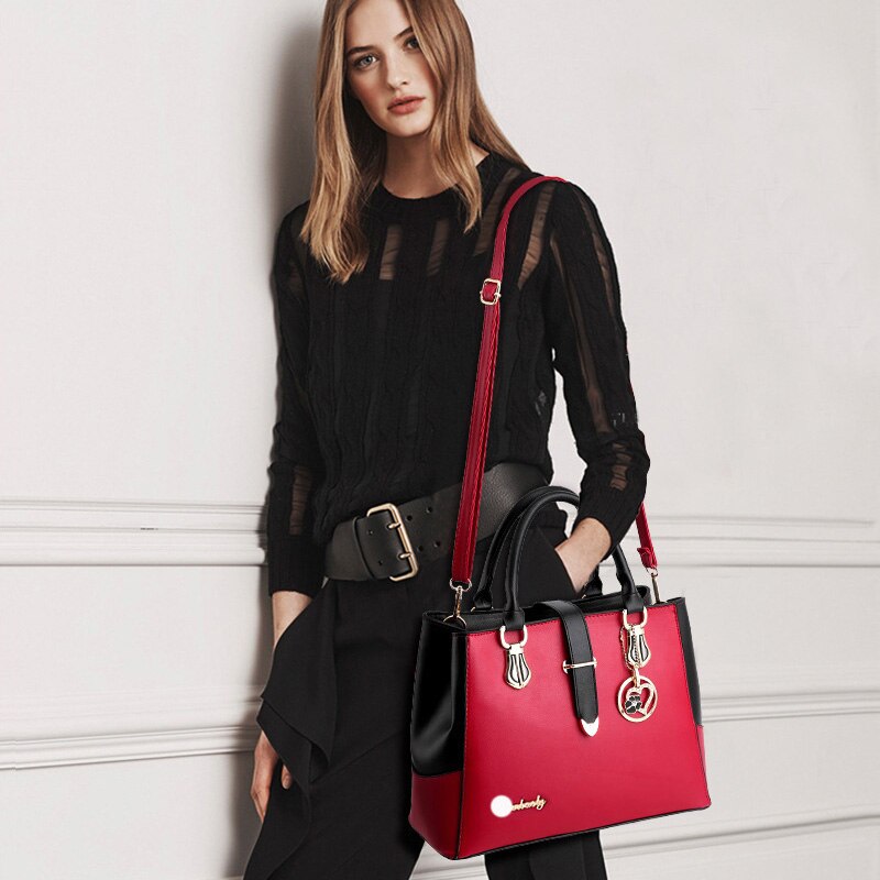 Fashionable and Functional: Women's Designer Shoulder Bag