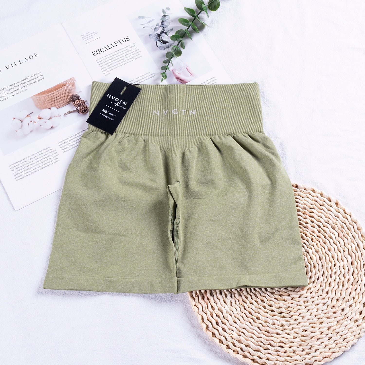Seamless Pro Women's Shorts for Summer Workouts and Fitness"