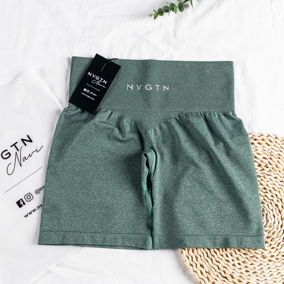 Seamless Pro Women's Shorts for Summer Workouts and Fitness"